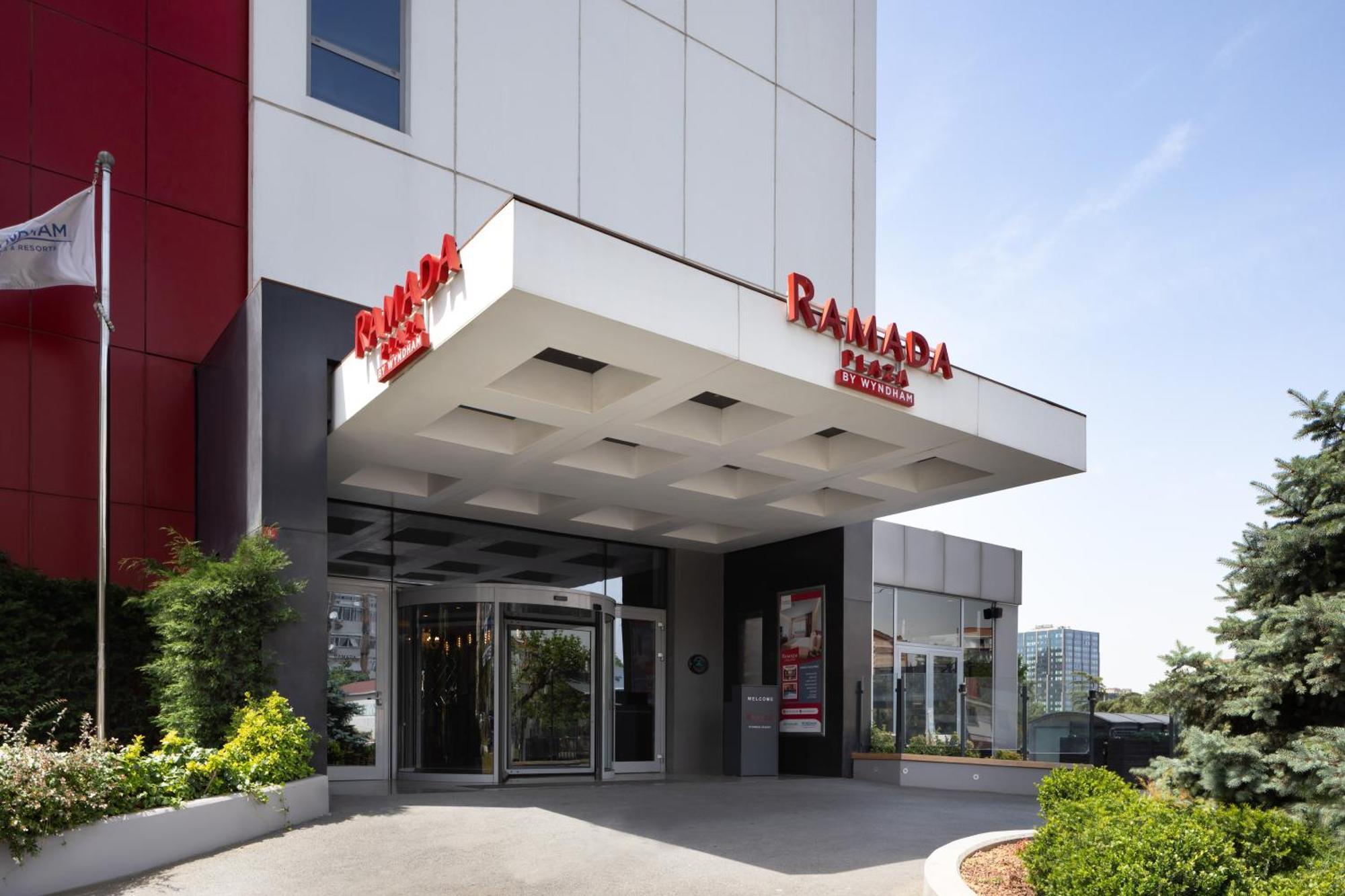 Hotel Ramada Plaza By Wyndham Istanbul Atakoy Exteriér fotografie