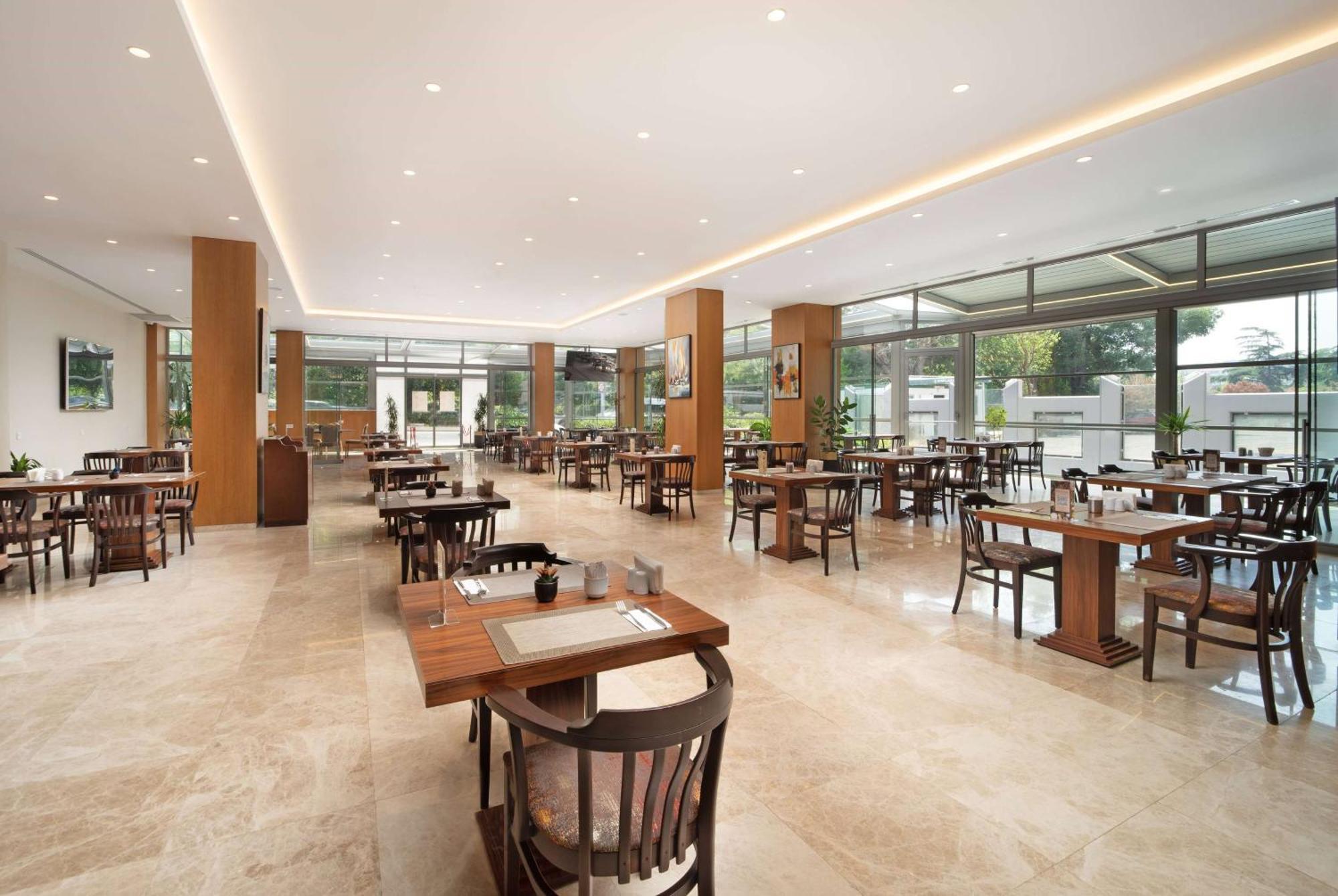 Hotel Ramada Plaza By Wyndham Istanbul Atakoy Exteriér fotografie